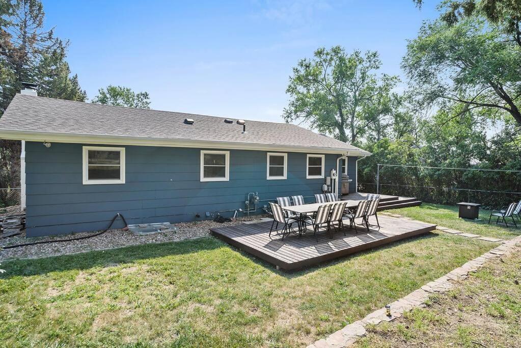 Roomy 5 Bed 3 Bath Fire Place Large Outdoor Space Rapid City Eksteriør bilde